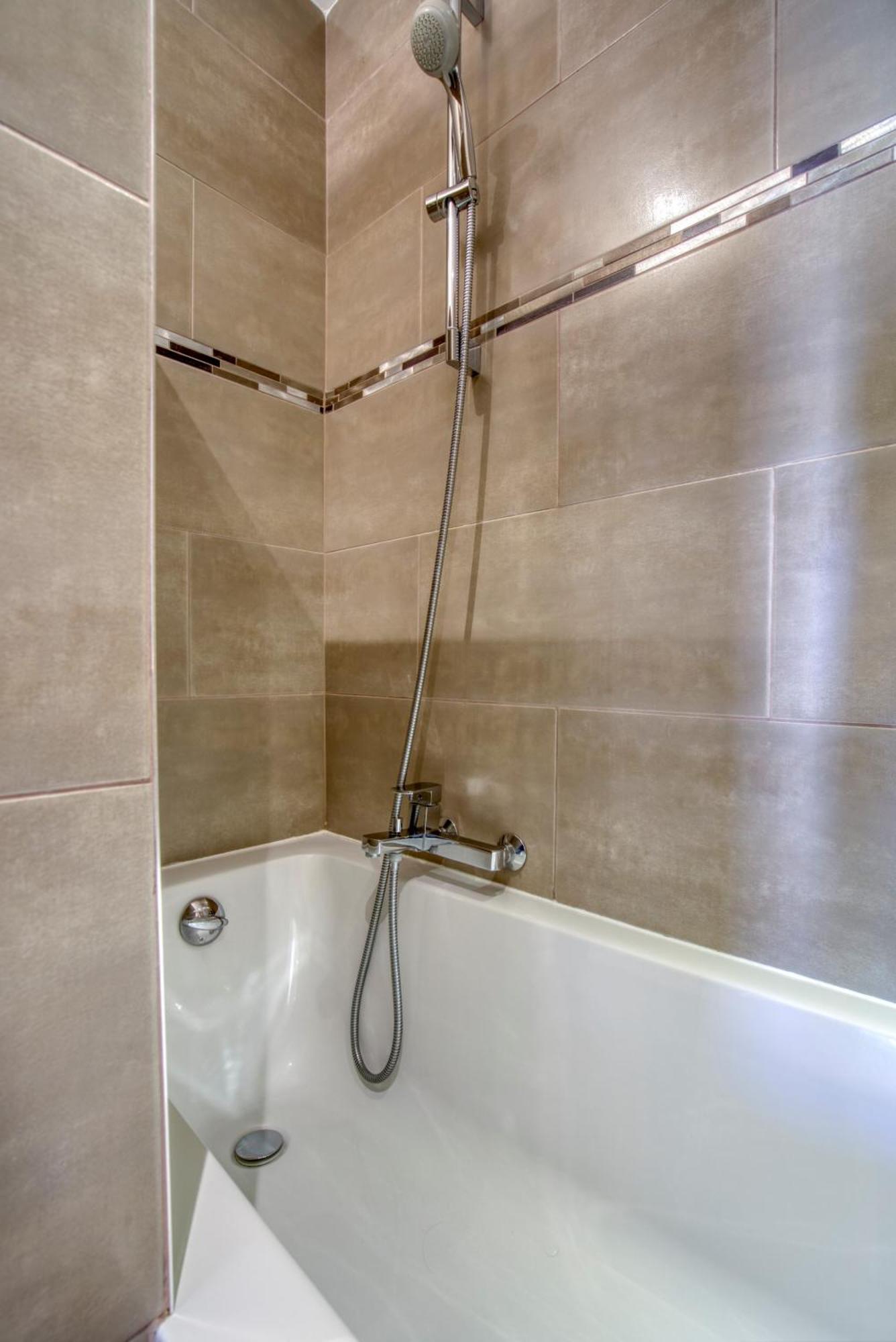 Sublime, Modern, Balconies, A/c, Refurbished * Nizza
