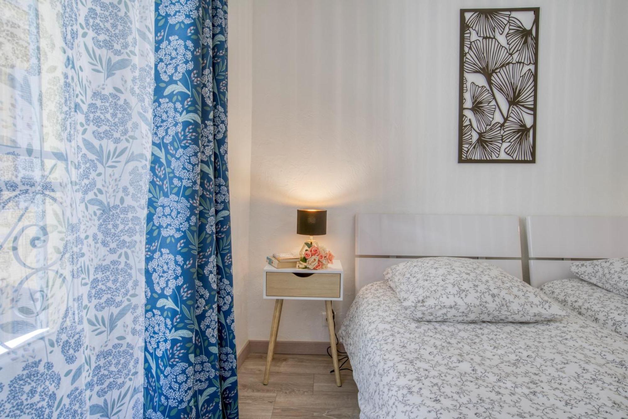 Sublime, Modern, Balconies, A/c, Refurbished Nizza