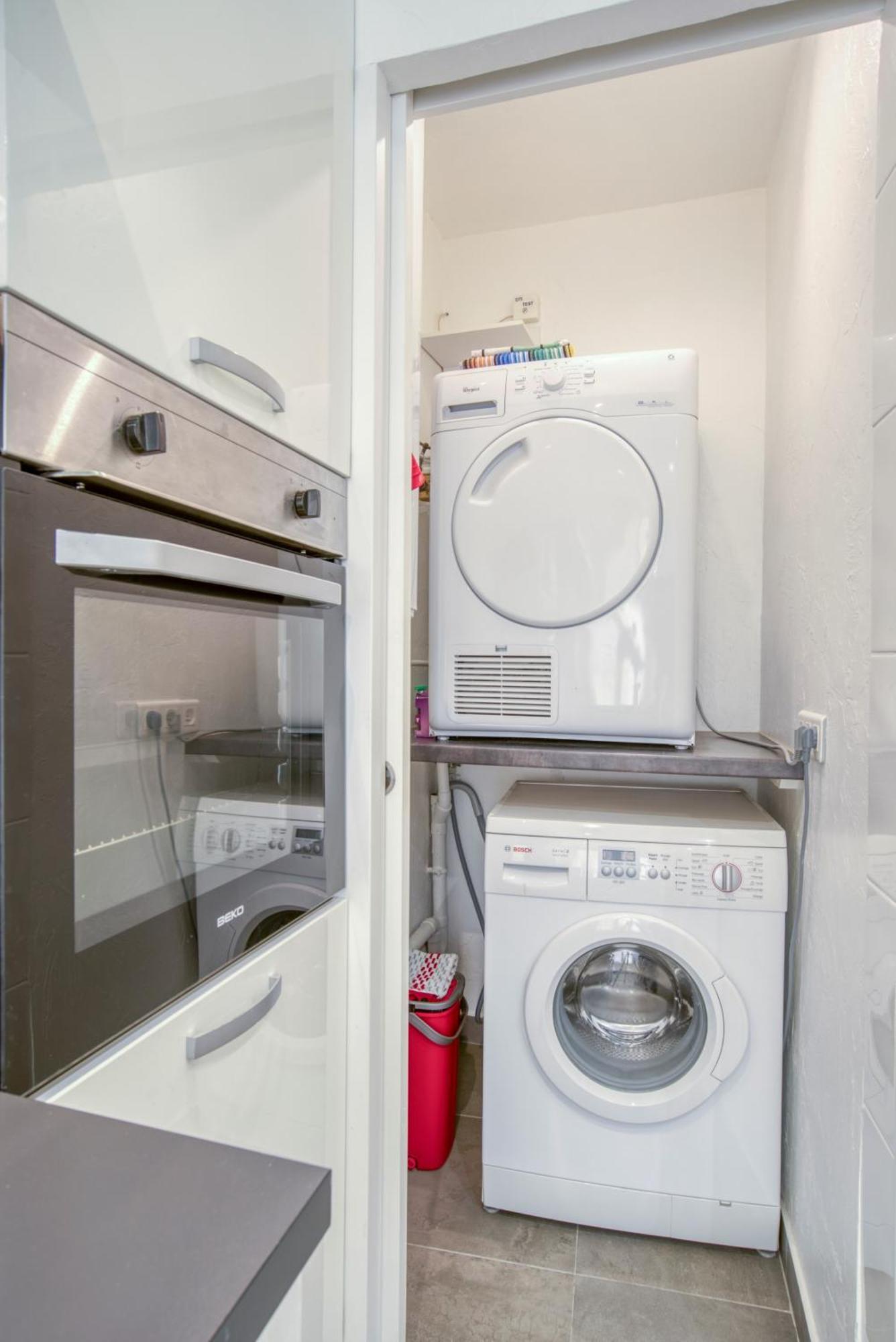 Sublime, Modern, Balconies, A/c, Refurbished Nizza